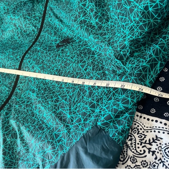 Nike Windbreaker Retro Green and Blue Large Full Zip Geometric Pattern - Picture 8 of 9